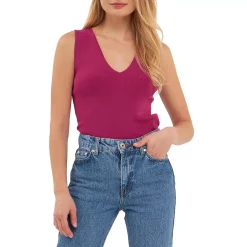Basic Sleevless V-neck Top